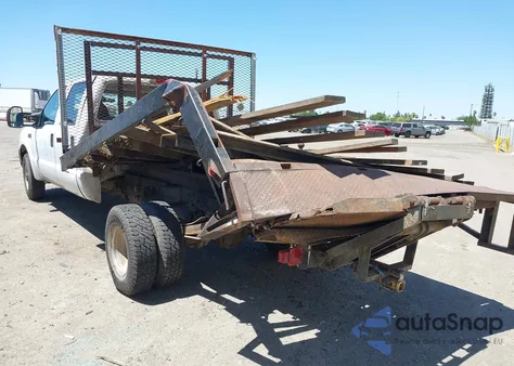 2003 Ford F-350 Lariat/Xl/Xlt из США, поврежденный, VIN 1FTSW30L13ED01046